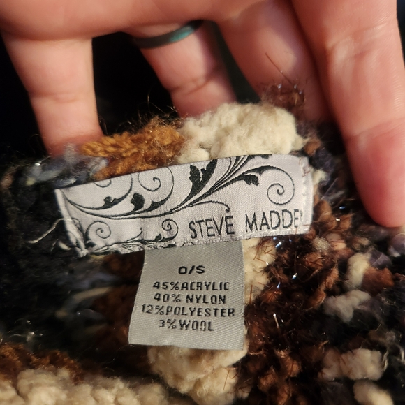 Steve Madden Scarf - Picture 2 of 5